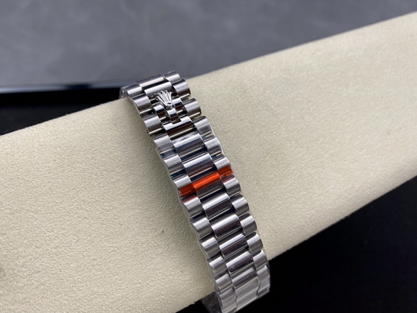 激安ロレックス着用イメージ